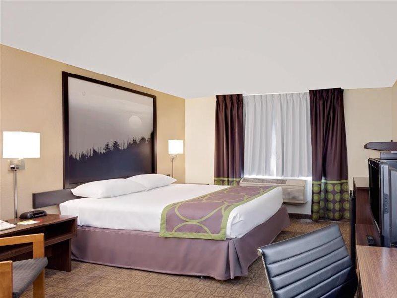 Super 8 By Wyndham Lebanon Otel Dış mekan fotoğraf